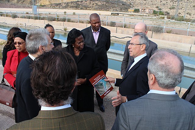 Una delegación del Gobierno de Sudáfrica visita el trasvase Tajo-Segura como modelo de eficiencia y competitividad en el uso del agua - 2, Foto 2