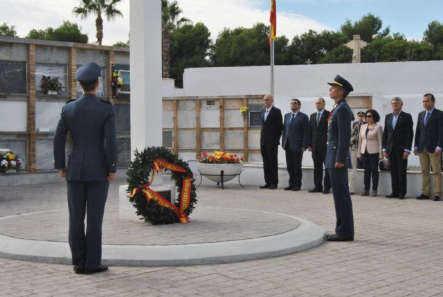 La AGA rindió homenaje a los Caídos en el cementerio de San Javier - 1, Foto 1
