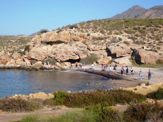 La Concejalia de Deportes organiza el domingo una ruta de senderismo por las playas vírgenes de Lorca y Mazarrón, Foto 1