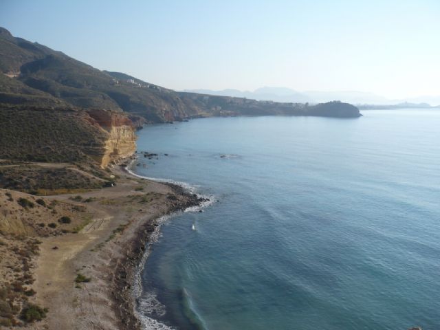 La Concejalia de Deportes organiza el domingo una ruta de senderismo por las playas vírgenes de Lorca y Mazarrón, Foto 2