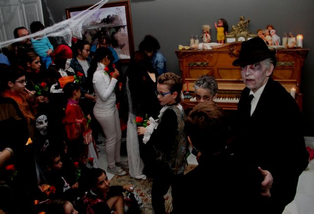 Puerto Lumbreras vivió una noche de leyenda en la noche de las ánimas en la Casa de los Duendes - 2, Foto 2