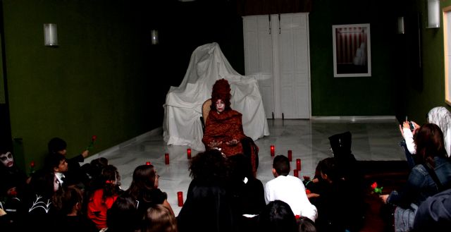 Puerto Lumbreras vivió una noche de leyenda en la noche de las ánimas en la Casa de los Duendes - 4, Foto 4