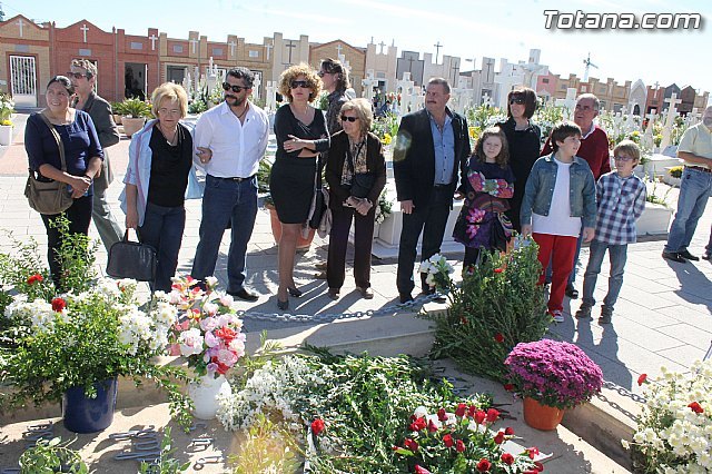 La agrupacion socialista de Totana rinde homenaje a las personas que lucharon por la libertad, Foto 1