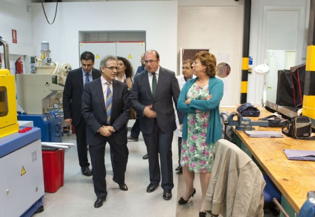 La transformación de polímeros, una oportunidad laboral para los jóvenes de Cartagena - 2, Foto 2