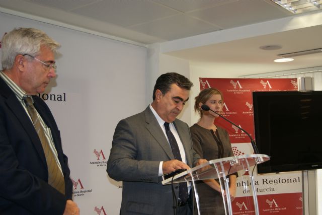 El PSOE afirma que la Región es el agujero negro del triángulo de oro del turismo español que forman Cataluña, Andalucía y Baleares - 1, Foto 1