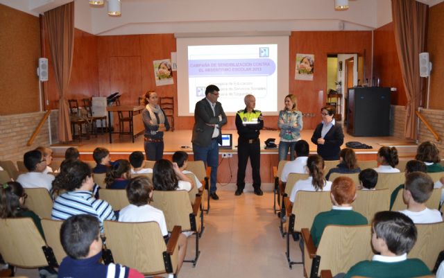 Comienzan en Águilas las jornadas informativas sobre absentismo escolar - 1, Foto 1