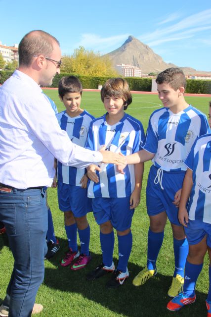 Mas de 150 alumnos conformarán este años los 10 equipos de la Escuela Municipal de Fútbol - 1, Foto 1