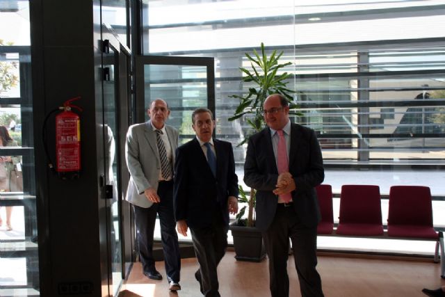 Visita del consejero de Educación, Universidades y Empleo - 2, Foto 2