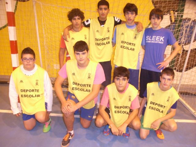 La concejala Deportes organiza la primera jornada de la fase local de futbol sala cadete, correspondiente al programa de Deporte Escolar - 3