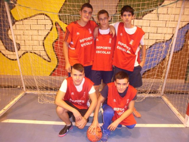 La concejala Deportes organiza la primera jornada de la fase local de futbol sala cadete, correspondiente al programa de Deporte Escolar - 5