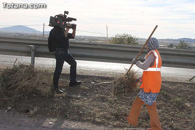 El ayuntamiento lleva a cabo un plan de choque de limpieza de caminos - 11