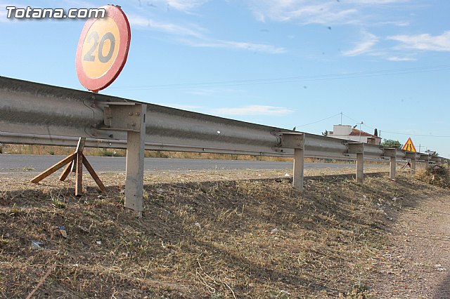 El ayuntamiento lleva a cabo un plan de choque de limpieza de caminos - 13