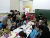 La Fundación FADE ofrece refuerzo escolar a 45 menores en el CEIP San Andrés