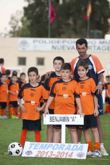 Saque de honor de la alcaldesa en el nuevo campo de césped artificial de Nueva Cartagena - 3, Foto 3