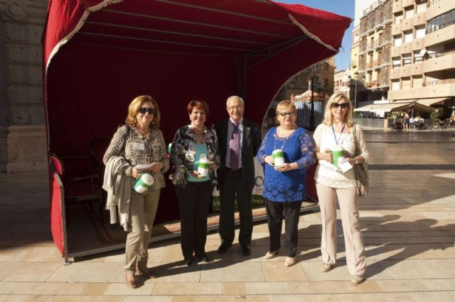 El Ayuntamiento recauda 1.688 euros para la lucha contra el cáncer - 2, Foto 2