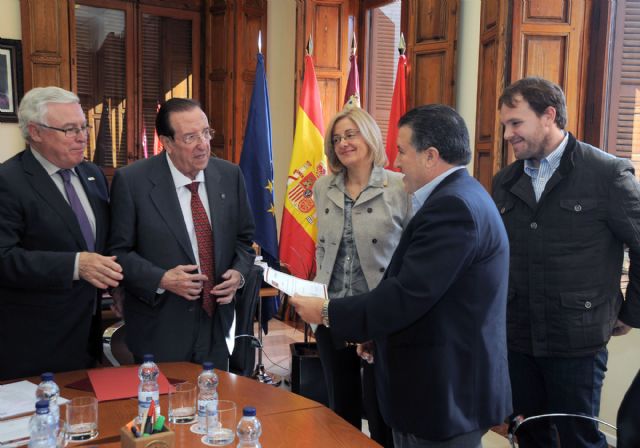 La Universidad de Murcia entrega las ayudas para la investigación de la Fundación Lavoisier - 2, Foto 2
