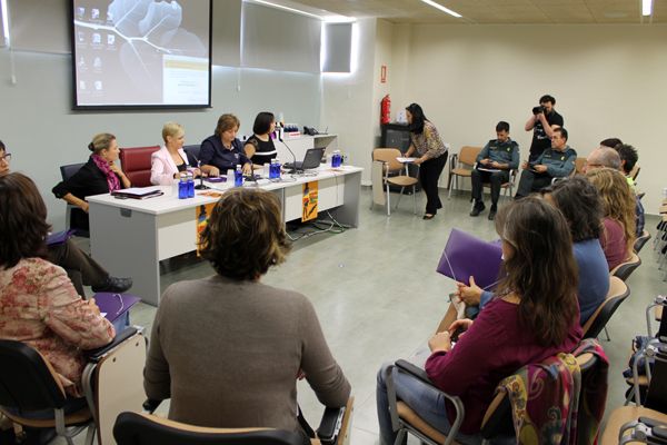 Alhama ya cuenta con la Mesa Local de Coordinacin contra la Violencia de Gnero, Foto 2