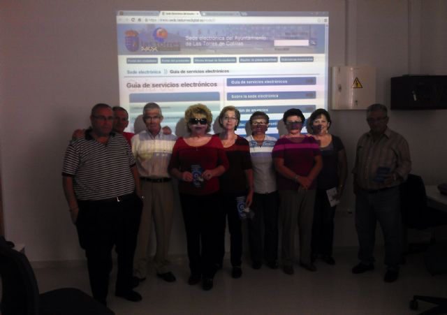 La Sede Electrónica municipal se acerca a los usuarios del Centro de Día Personas Mayores torreño - 1, Foto 1