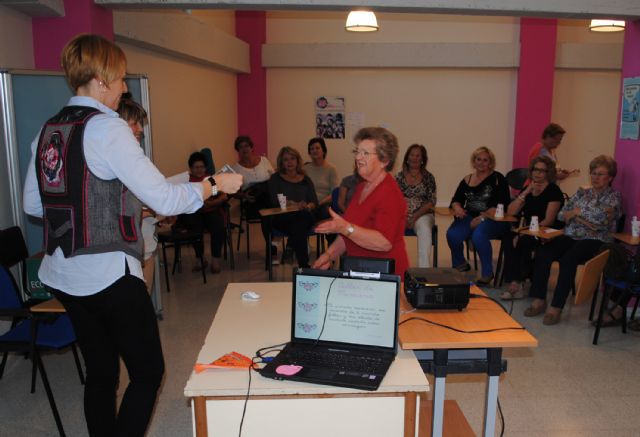 La asociación de mujeres Isabel González torreña mejora su memoria - 2, Foto 2