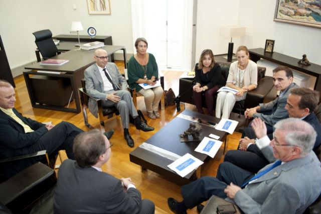 Atención Social y la Obra Social La Caixa colaborarán en próximos proyectos - 2, Foto 2