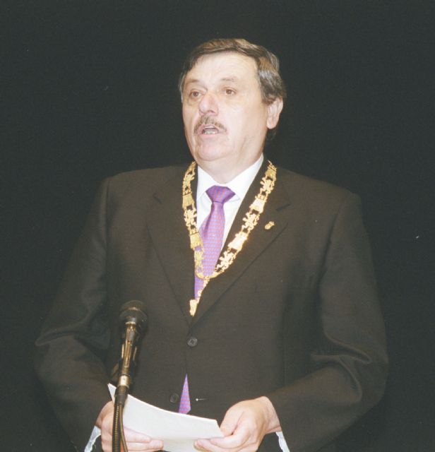 el exalcalde Hurtado durante una de sus investiduras, Foto 1