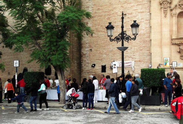 Mercadillo solidario a favor de las Misioneras Combonianas - 3