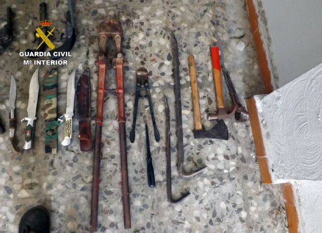 La Guardia Civil desmantela un 'clan familiar' de La Unión dedicado a cometer robos en viviendas del Mar Menor - 5, Foto 5