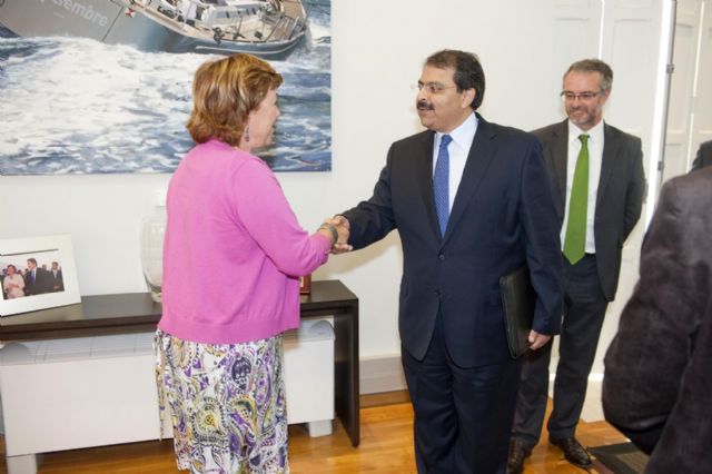 El embajador de Egipto visita a la alcaldesa tras su paso por el II Foro sobre Oriente Medio - 2, Foto 2