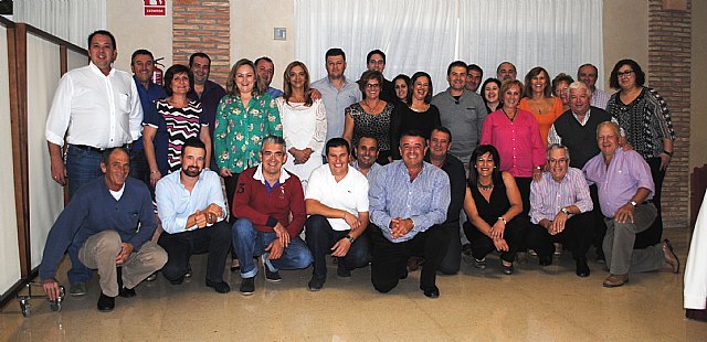The vocalas the Illustrious Cabildo Processions Superior held a dinner of coexistence, Foto 1