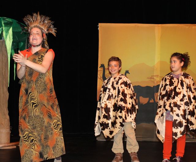 El Teatro Vico acoge tres jornadas de teatro en inglés por el que han pasado cerca de 1.600 niños y niñas de la localidad - 5, Foto 5