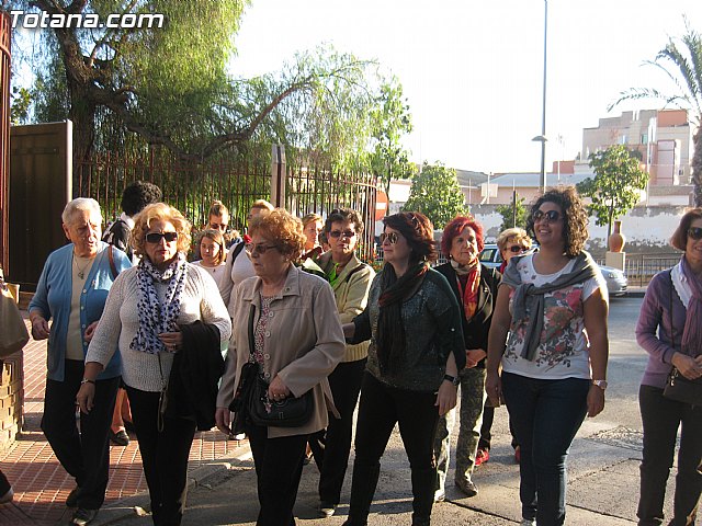 Las actividades conmemorativas del Da Internacional Contra la Violencia de Gnero comenzaron ayer con una caminata urbana - 4