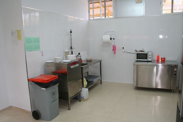 El Ayuntamiento invierte 20.500 euros en el comedor del colegio Conde de Campillos - 3, Foto 3