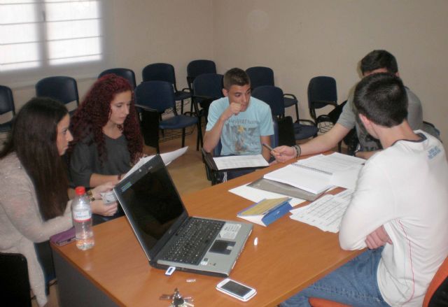 Cuatro caravaqueños participan en un encuentro juvenil europeo en Hungría - 1, Foto 1