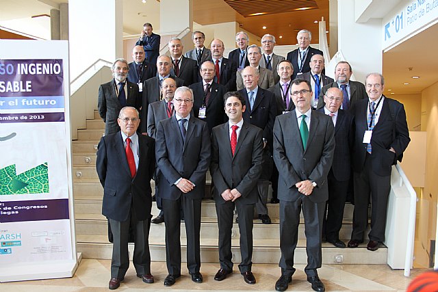 Valcárcel defiende el crecimiento basado en una triple apuesta por la innovación, la industrialización y la internacionalización - 1, Foto 1