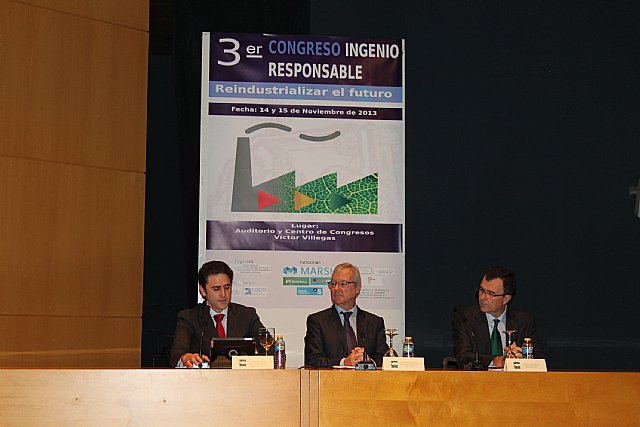 Valcárcel defiende el crecimiento basado en una triple apuesta por la innovación, la industrialización y la internacionalización - 2, Foto 2