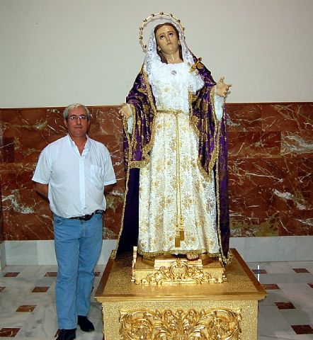 Se presenta la imagen de la Virgen del Calvario a la Hermandad al trmino de su asamblea extraordinaria - 1