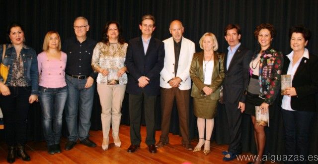 Numeroso público arropa en Alguazas la presentación del poemario La senda amarga del escritor local Joaquín Marías Corbalán - 1, Foto 1