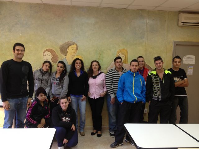 Quince jóvenes se forman en Blanca gracias al inicio de un curso del Programa de Cualificación Profesional Inicial - 1, Foto 1