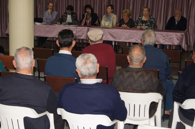 Municipal Center Square Senior Balsa Vieja held its annual general meeting, Foto 1