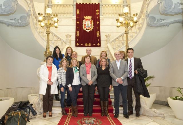 La Comisión del Cambio Climático visita la refinería de Escombreras - 3, Foto 3