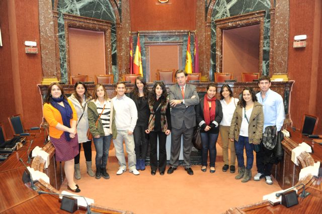 Jovenes argentinos descendientes de murcianos visitan la asamblea regional - 3, Foto 3