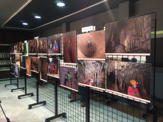 Hinneni celebra su 40 aniversario con una exposición de fotos en la que se recogen sus cuatro décadas de andadura - 1, Foto 1