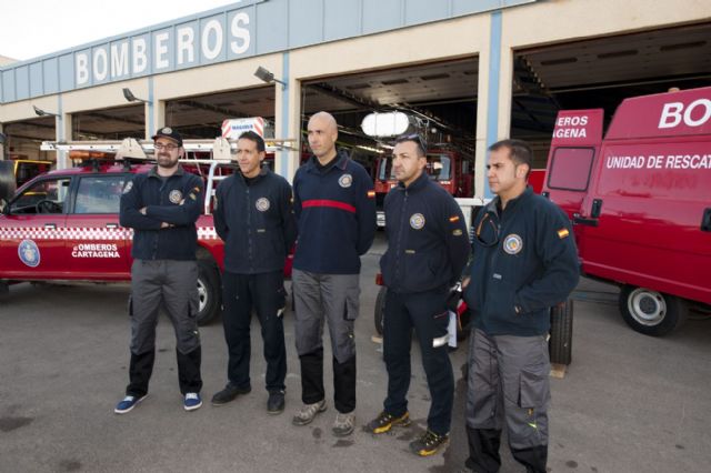 Bomberos en Acción abastecerá con 40.000 litros diarios de agua a los afectados del tifón Yolanda - 2, Foto 2