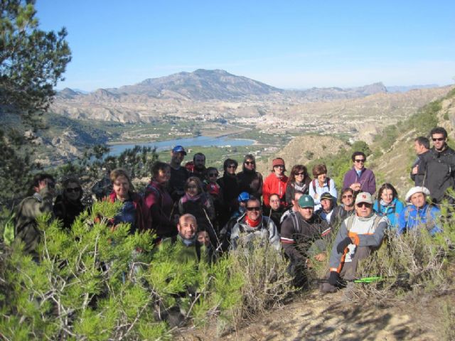 Un total de 33 senderistas participaron en la ruta por los municipios de Ulea y Ojós, Foto 3