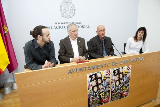 Pídeme lo que quieras, un vídeo-clip por la integración en la Plaza del Ayuntamiento - 1, Foto 1
