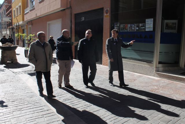 El Consejero Manuel Campos visita las obras de pavimentación y peatonalización de Bullas y La Copa - 1, Foto 1