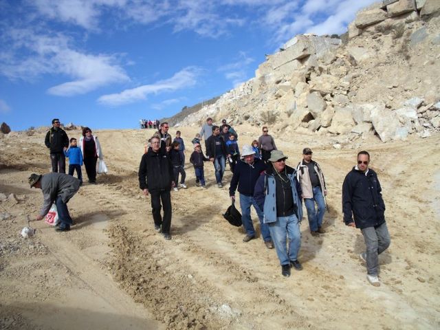 Grandes y pequeños disfrutaron de la mineralogía en el II taller Mineralízate - 4, Foto 4