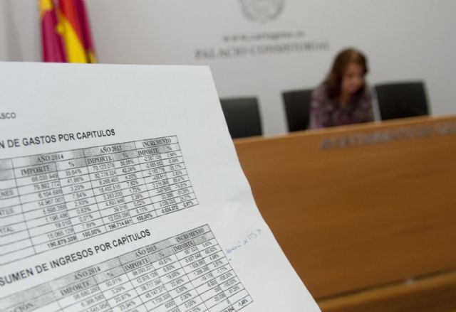 Suanzes presenta un presupuesto austero que apuesta por la inversión y los servicios - 3, Foto 3