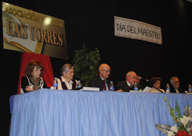Las Torres de Cotillas celebra un año más el homenaje a sus maestros jubilados - 4, Foto 4