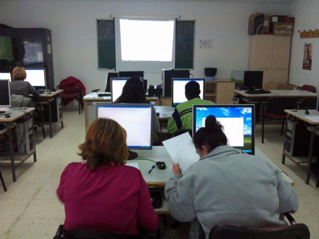 Nuevo curso de informática básica de la Concejalía de Nuevas Tecnologías torreña - 1, Foto 1